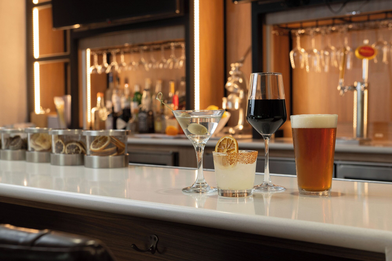 Food & Drinks 5, Fairfield Inn by Marriott Issaquah, King
