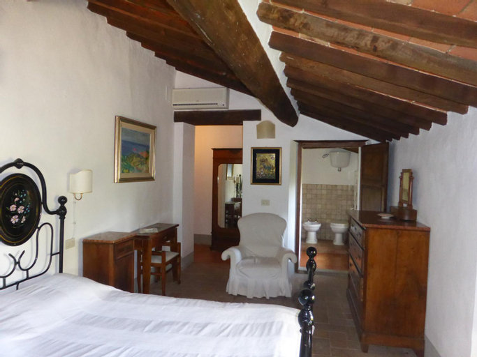 Bedroom 12