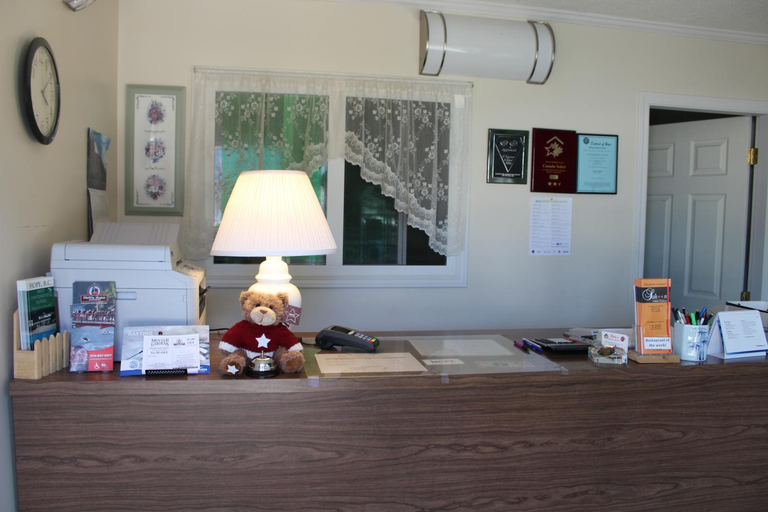 Public Area 2, Best Continental Motel, Fraser Valley
