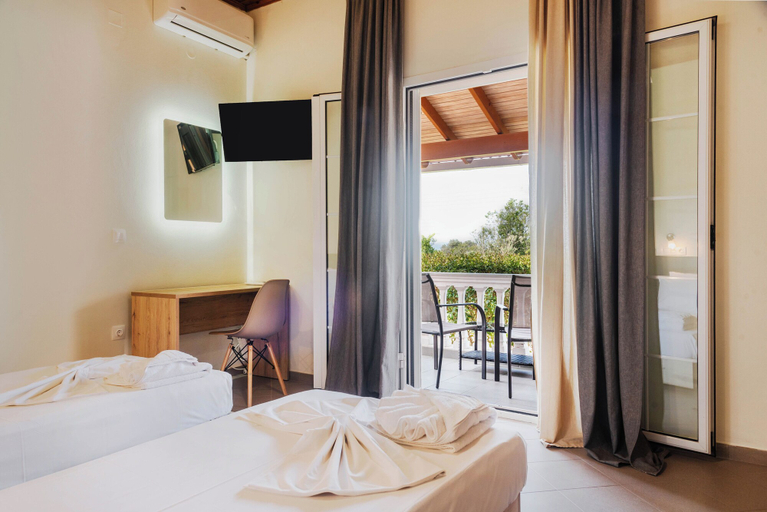 Bedroom 5, Riposo Studios and Apartments, Ionian Islands