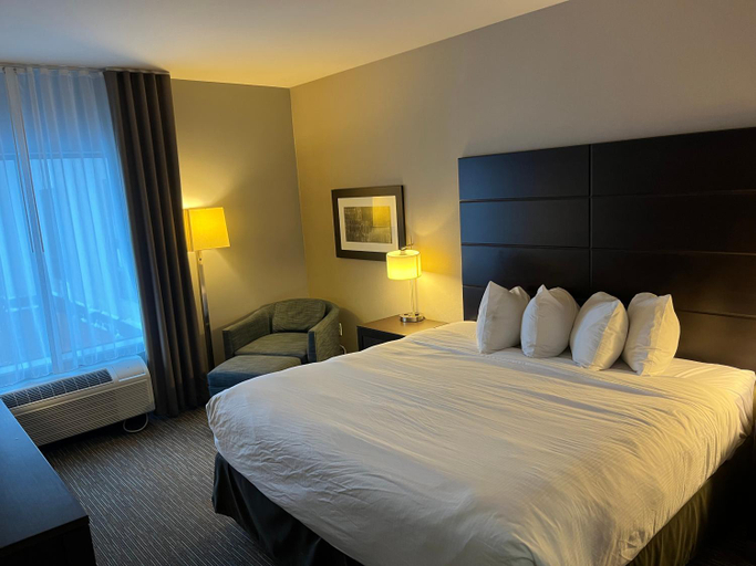 Bedroom 3, Wingate by Wyndham Altoona, Blair