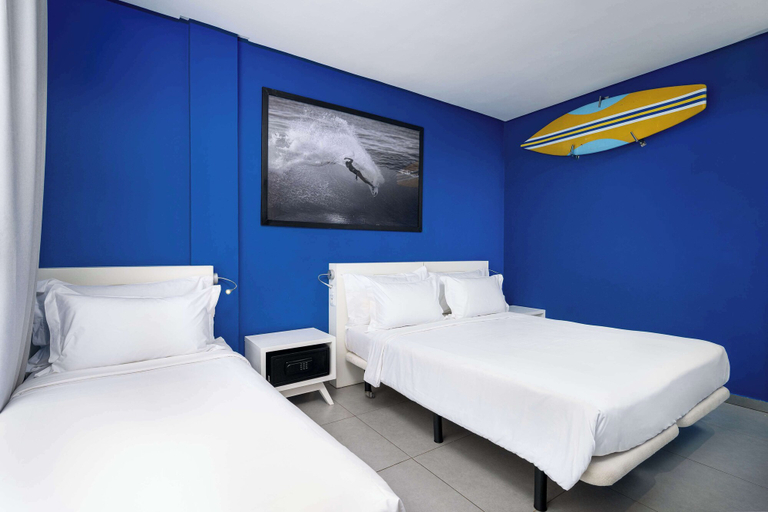 Bedroom 25