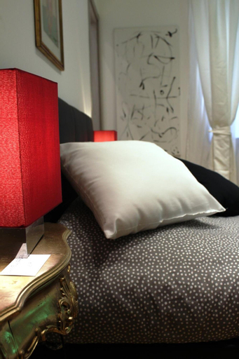Bedroom 2, BB Tube, Genova