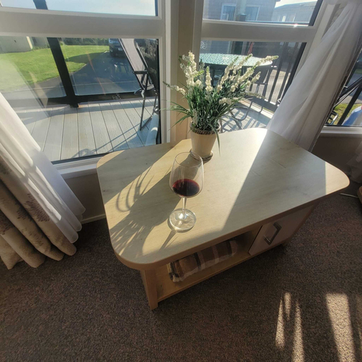 Interior 5, Beachside Lodge - Sleeps 6 - Pets ok - Plus Parking, Lancashire