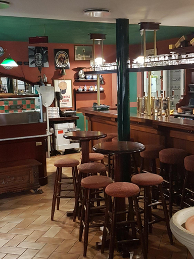 Others 5, Macloud pub B&B, Bergamo