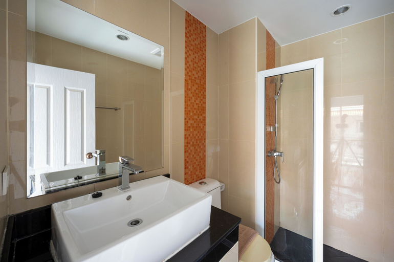 Bathroom 3, New Nordic Vip 3 by Apartwell, Pattaya