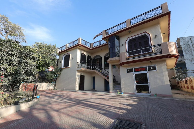 Exterior & Views 2, Goroomgo Adhya Inn Bhimtal, Nainital