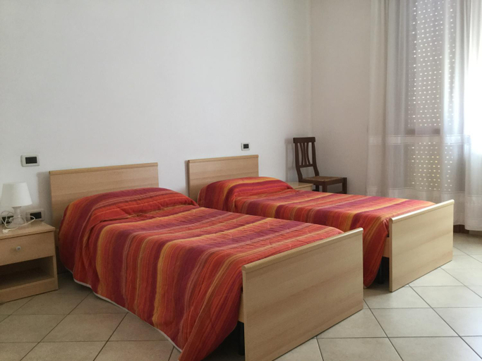 Bedroom 3, Albergo Adige, Padua