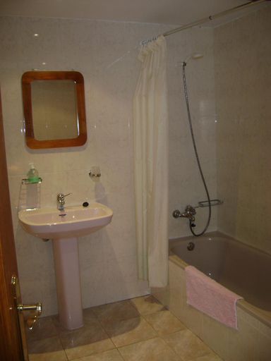 Bathroom, Hostal Venta San Blas, Navarra