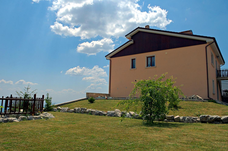 Others 4, BiancaNeve B&B, Isernia