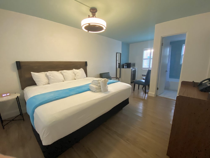 Bedroom 2, Tahitian Beach Motel, Pinellas