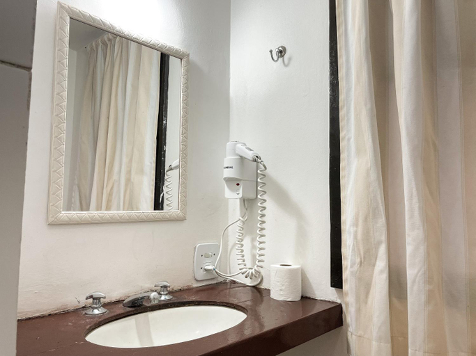 Bathroom 2, Pousada Marittima, Armação dos Búzios