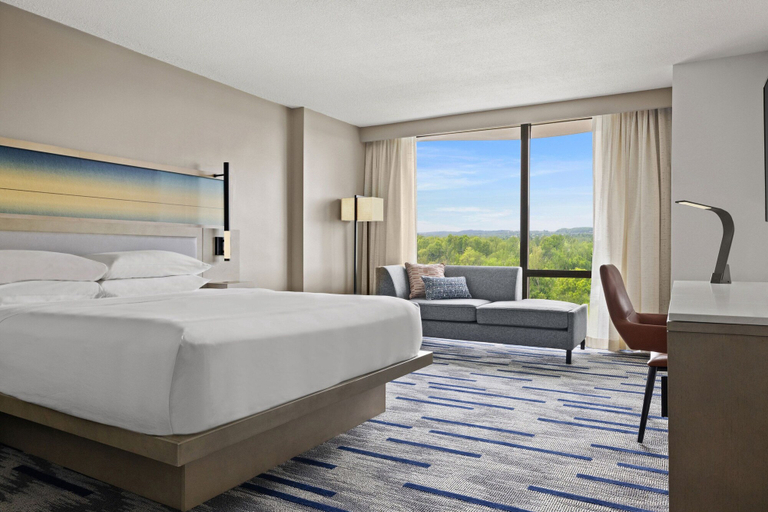Bedroom 2, Marriott Saddle Brook, Bergen