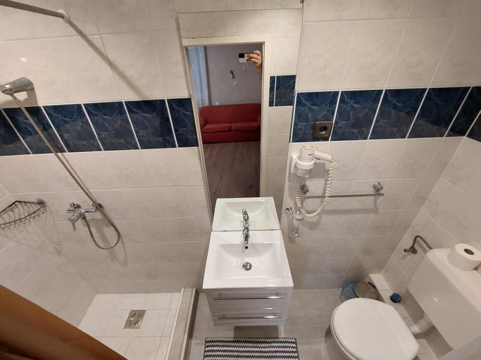 Bathroom 2, Oazis Vendeghaz, Bélapátfalva