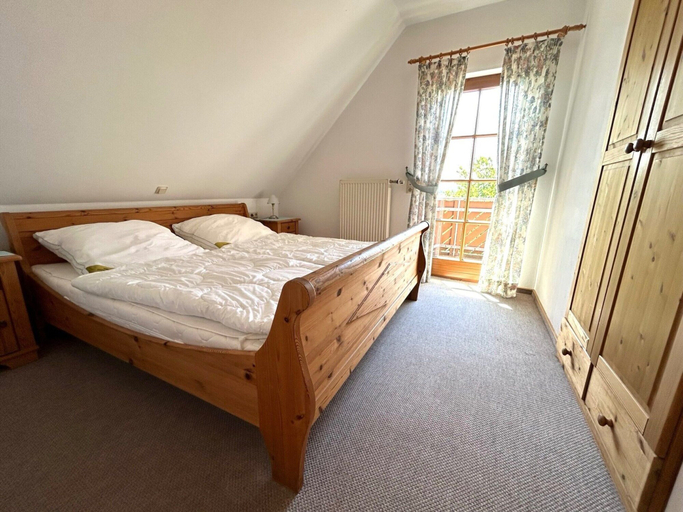 Bedroom 3, Holiday Home in the Knullgebirge With Balcony, Hersfeld-Rotenburg