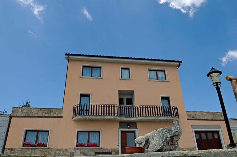 Others 5, BiancaNeve B&B, Isernia