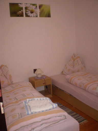 Others 4, Chalupa Tourov, Strakonice
