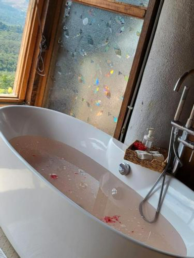 Bathroom 4