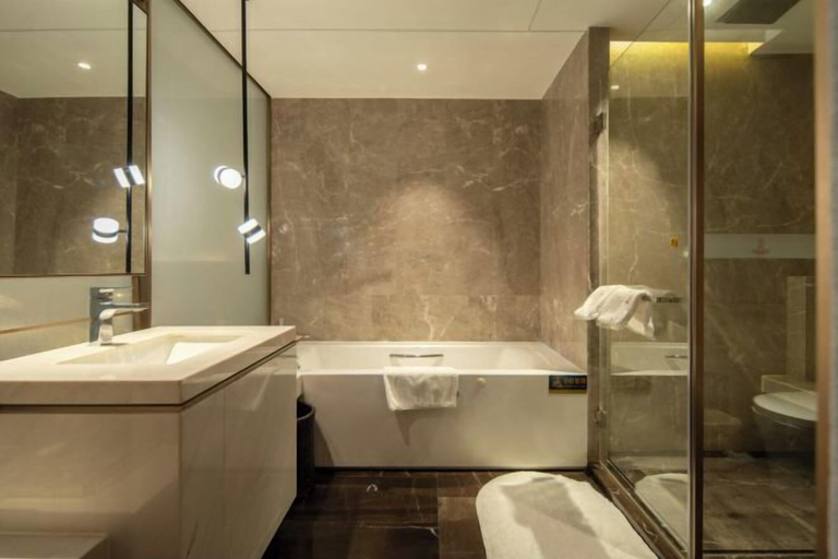 Bathroom 4, Guomao Hotel, Suzhou