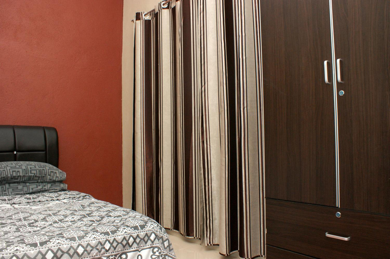 Bedroom 12