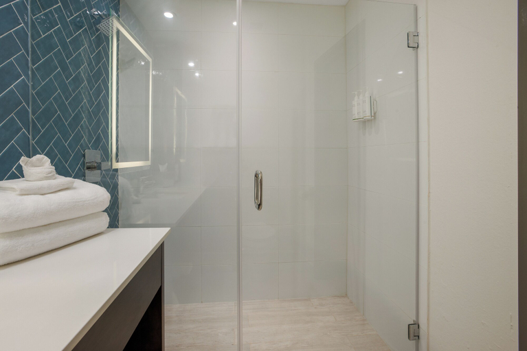 Bathroom 4, The Marco Hotel Lake Charles, Calcasieu