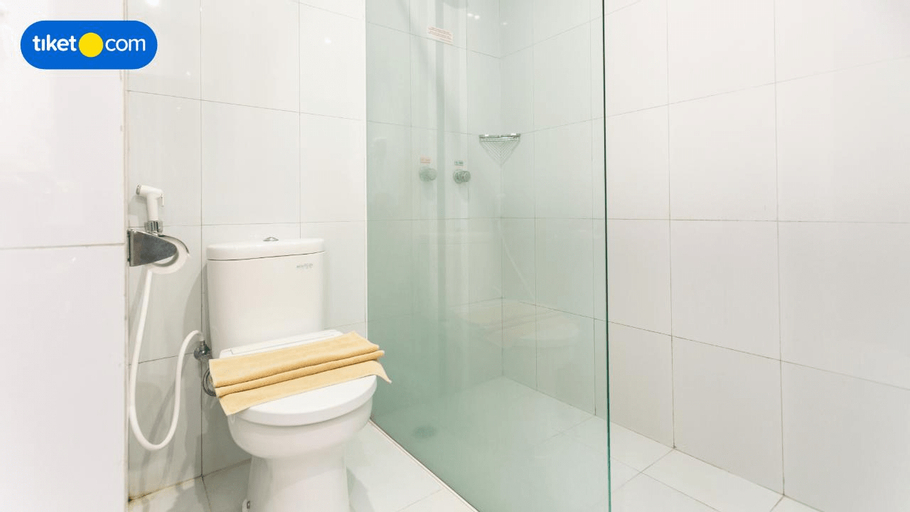 Bathroom 7