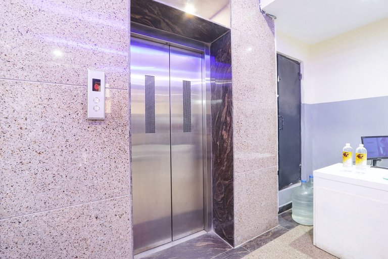 Bathroom, FabHotel Starhood - Manikonda, Hyderabad
