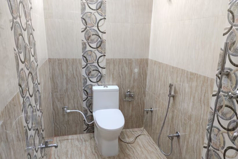 Bathroom 4, HOTEL CENTRAL SQUARE MUZAFFARPUR, Muzaffarpur