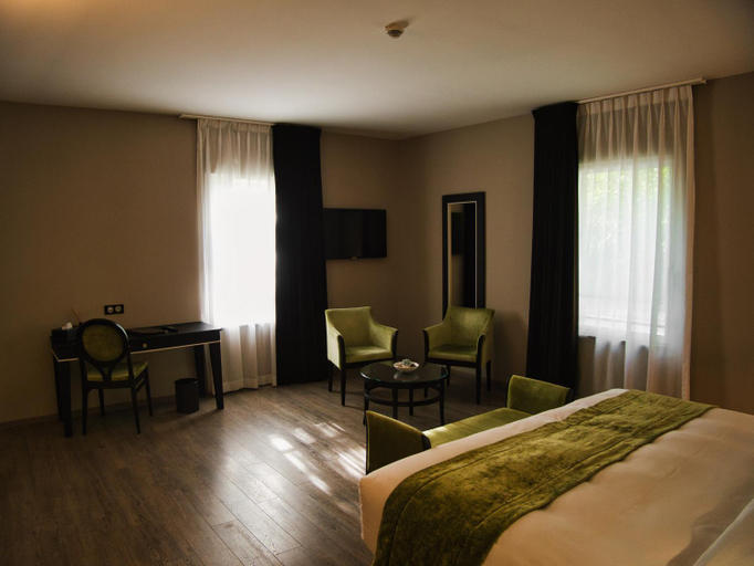 Bedroom 2, Amicitia - Hotel & Restaurant, Val-d'Oise