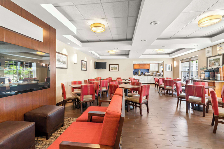 Food & Drinks 5, Comfort Inn & Suites North Conway, Carroll