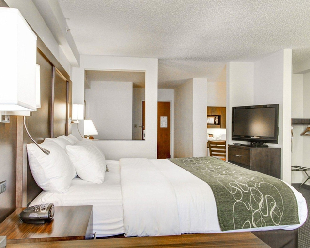 Bedroom 3, Hampton Inn Weston Ft. Lauderdale, Broward