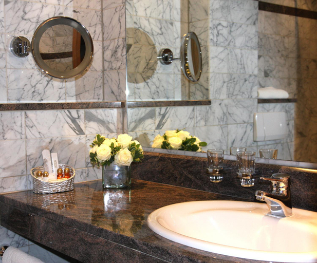 Bathroom, Hotel Hubertushof, Steinfurt