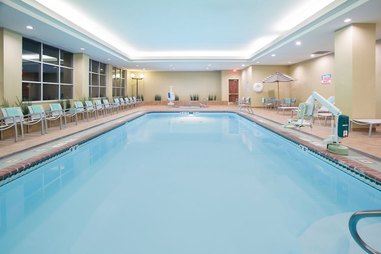 Sport & Beauty 5, Hotel Topeka at City Center, Shawnee