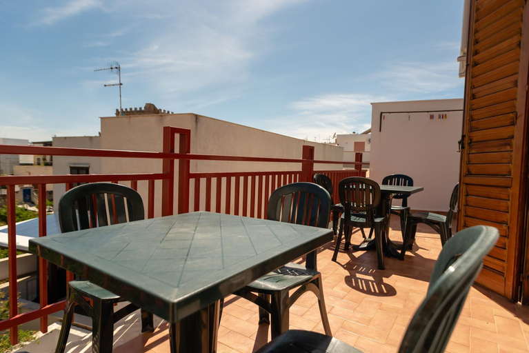 Others 5, Residence Marinella, Trapani