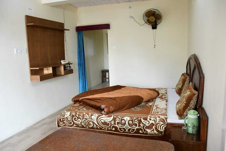 Bedroom 2, Hotel Shivay, Almora