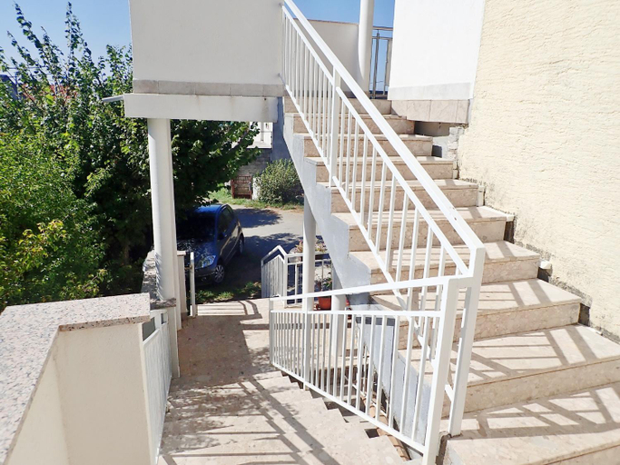 Others 3, Apartments Nada, Starigrad