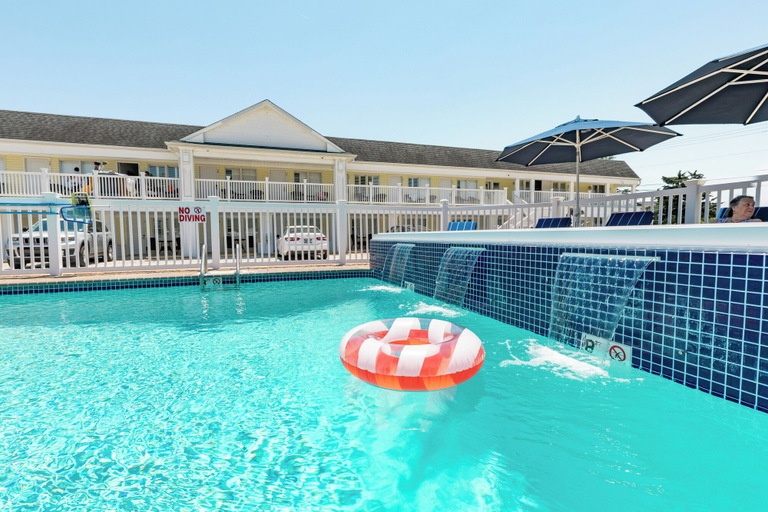 Sport & Beauty 2, The Beach Club on Madison Avenue, Cape May