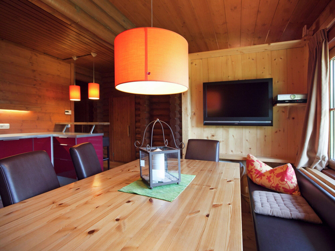 Dining, Quaint Chalet in Worgl-boden With Terrace, Kufstein