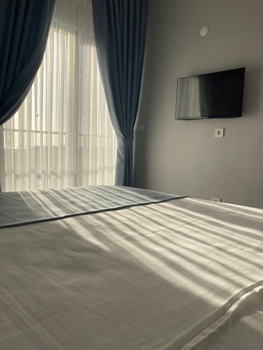 Bedroom 5, BAZYEL OTEL, Ezine