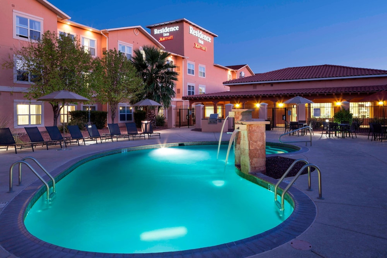 Sport & Beauty 2, Residence Inn Tucson Airport, Pima