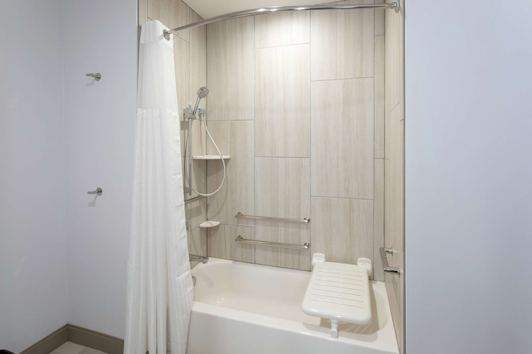 Bathroom 3, Hilton Garden Inn St. Cloud, Stearns
