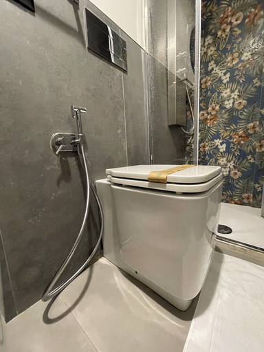 Bathroom 5, Butera Apartments Luxury, Palermo