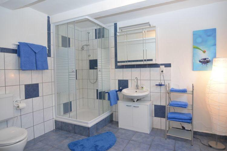 Bathroom 12
