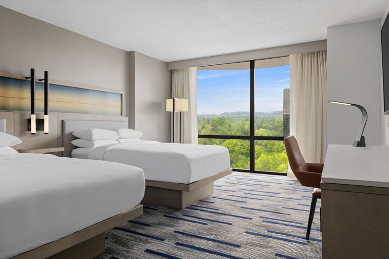 Bedroom 2, Marriott Saddle Brook, Bergen