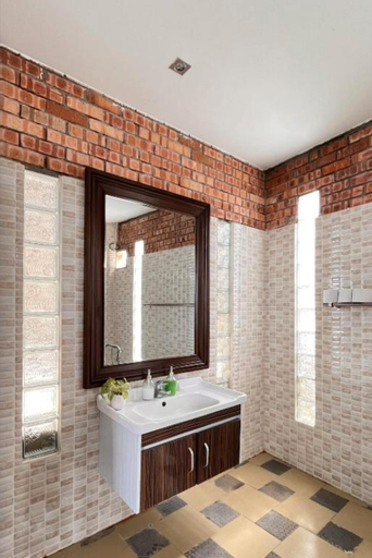 Bathroom 9