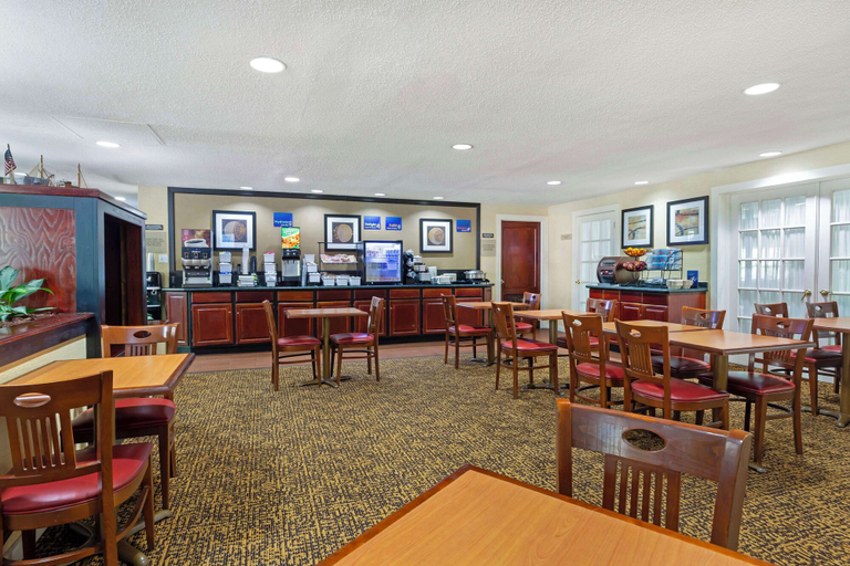 Food & Drinks 5, Best Western Rockland, Plymouth
