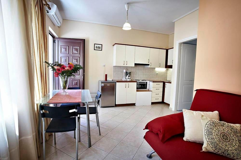 Others 3, Sunday Apartments, Peloponnese