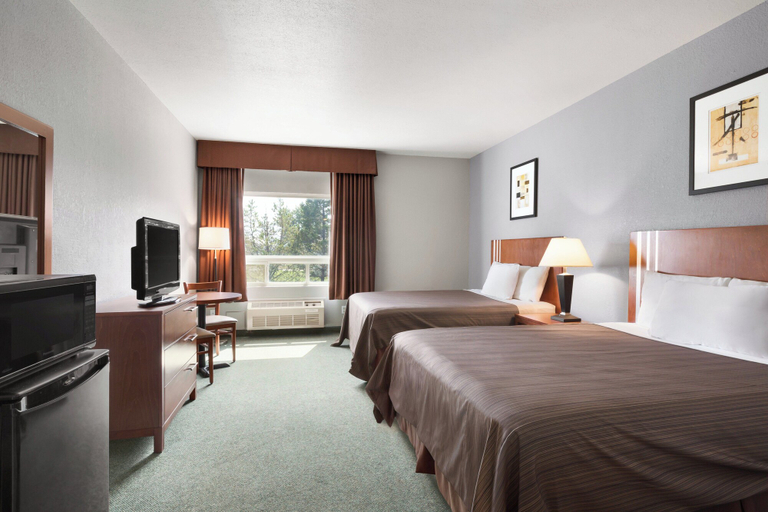 Bedroom 3, High Prairie Inn, Division No. 17