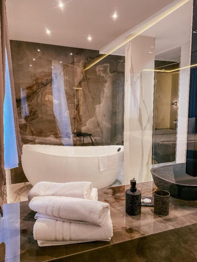 Bathroom 6