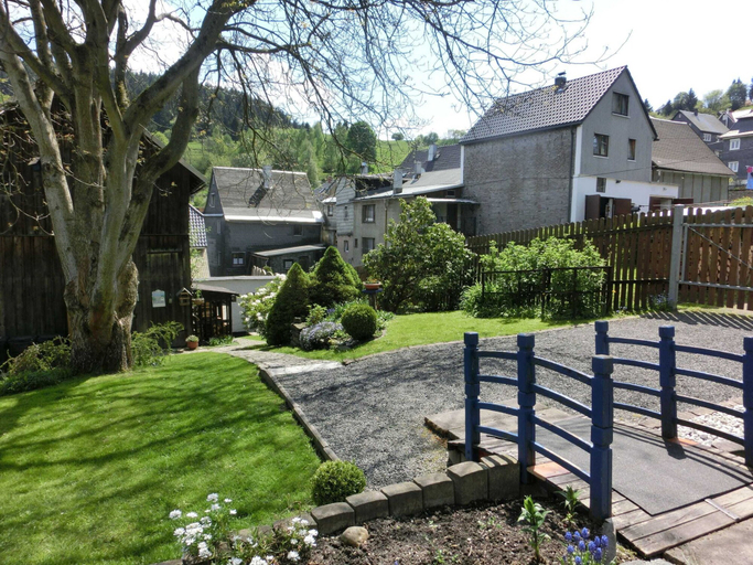 Exterior & Views 2, Apartment in Thuringian Forest With Garden, Saalfeld-Rudolstadt
